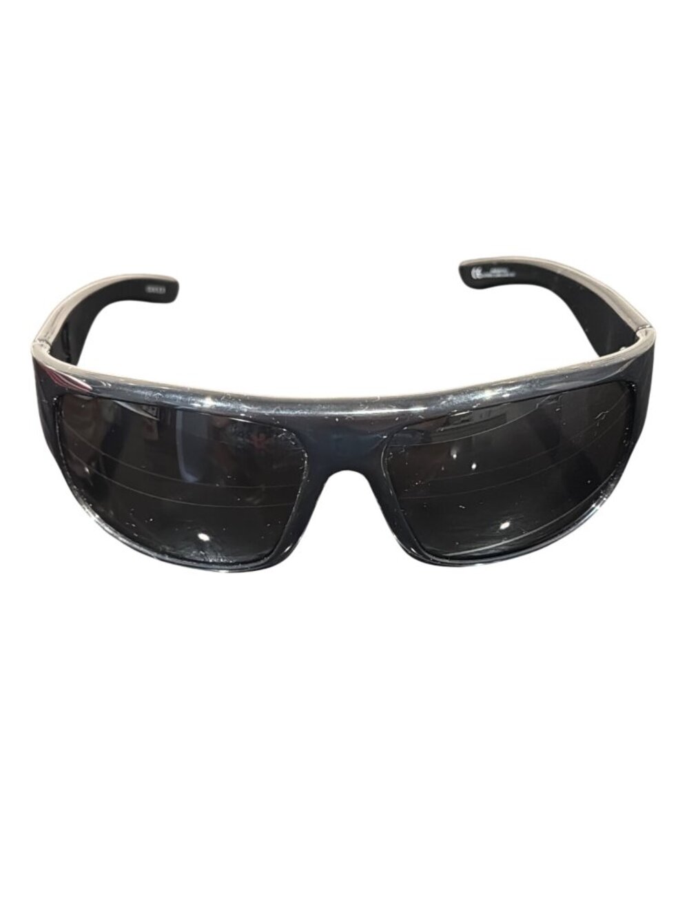 GUCCI 1600 Sunglasses in color D28R6 Black Used EUC